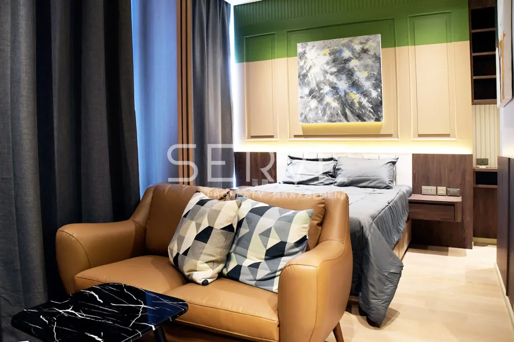 1 นอน แต่งสวย วิวดี ทำเลดี คอนโดหรู ติดถนนสีลม ใกล้ BTS ช่องนนทรี 350 ม. / ขายคอนโด