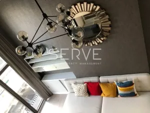 Loft Duplex 1 นอน ห้องสวย เพดานสูง บนทำเลดีๆ คอนโดใกล้ MRT พระราม 9  450 ม. / ให้เช่าและขายคอนโด