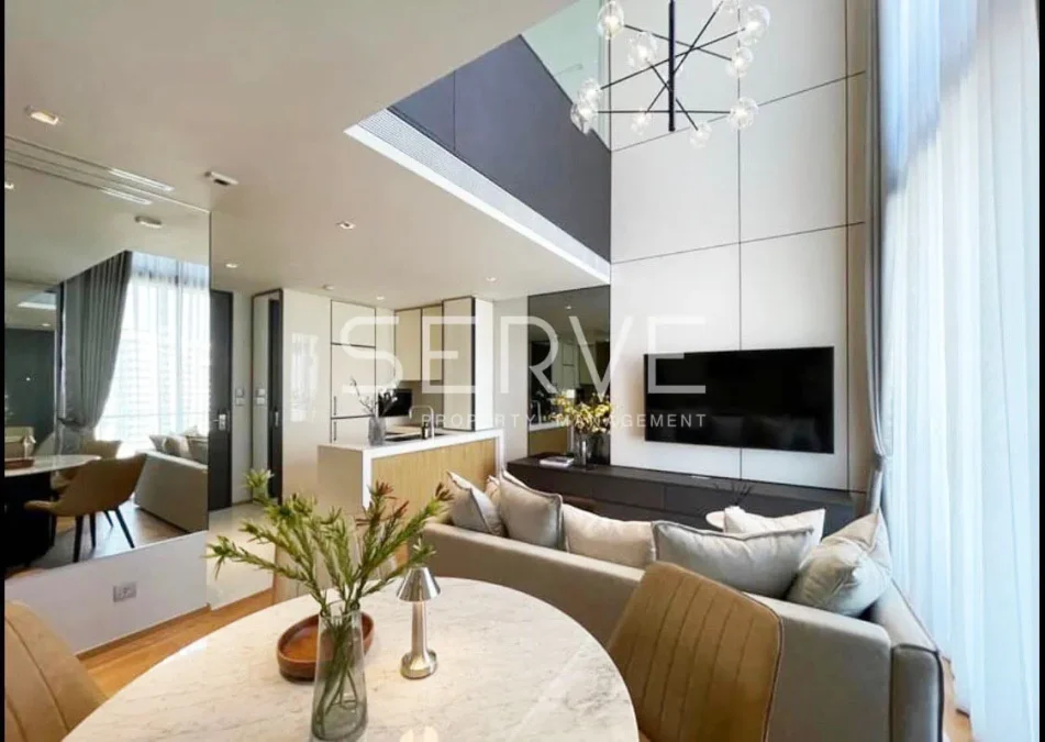 ดูเพล็กซ์ 2 นอน มีอ่าง ห้องแต่งสวยสไตล์โมเดิร์น กับคอนโดระดับซูเปอร์ลักชัวรี่ ใกล้ BTS ทองหล่อ 250 ม