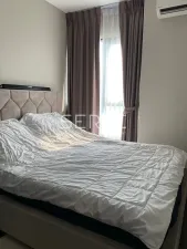 1 นอน ห้องสวย เพดานสูงโปร่ง คอนโดสุดหรู บนทำเลเอกมัย ใกล้ BTS เอกมัย 2.3 กม. / ให้เช่าและขายคอนโด