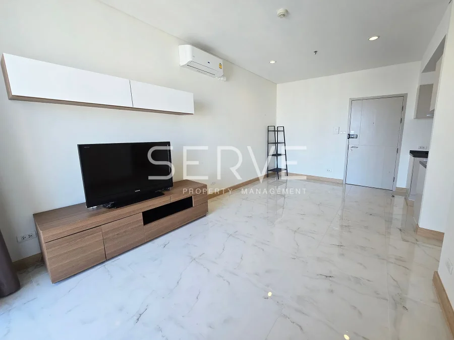 1 นอน ห้องสวย ชั้นสูง 25+ ทำเลดี คอนโดติด BTS กรุงธนบุรี 50 ม. / ให้เช่าคอนโด