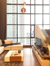 ห้องดูเพล็กซ์ 3 นอน 3 น้ำ มีอ่าง แต่งสวยมาก กว้าง ชั้นสูง วิวดีมาก ทำเลดี ใกล้ MRT ศูนย์วัฒนธรรมฯ