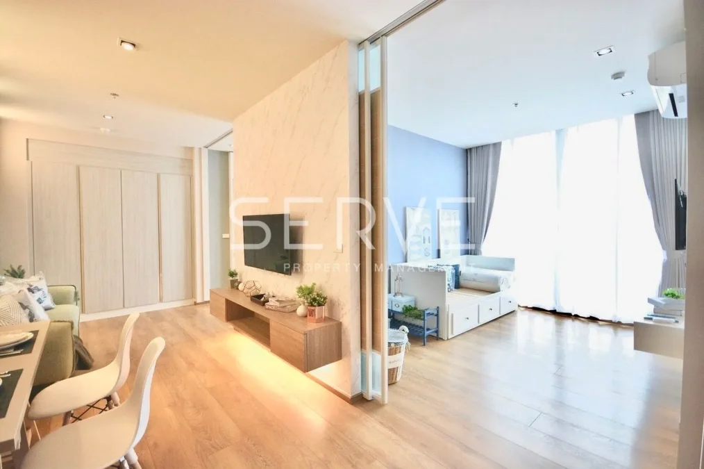 ห้องคอมบาย 1 นอน 1 นั่งเล่น 2 น้ำ ชั้นสูง 20+ สะดวกสบาย ใกล้ BTS พร้อมพงษ์ และห้าง The Emporium