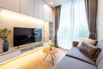 1 นอน แต่งสวยมาก 43.77 ตร.ม. กับคอนโดใหม่ บนทำเลดีๆ ใกล้ BTS พร้อมพงษ์ เพียง 500 ม. / ให้เช่าและขาย