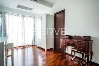 2 นอน 2 น้ำ มีอ่าง ห้องใหญ่มาก กับคอนโดใจกลางทองหล่อ ทำเลดี BTS ทองหล่อ / ให้เช่าและขายคอนโด