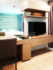 ราคาดีๆ !! 2 นอน 2 น้ำ ห้องกว้างอยู่สบายๆ กับคอนโดสุดฮอต ย่านรัชดา ติด MRT ศูนย์วัฒนธรรม 80 ม.