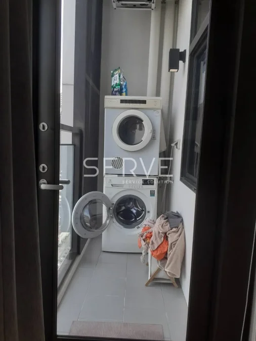 Loft Duplex 1 นอน ห้องสวย เพดานสูง บนทำเลดีๆ คอนโดใกล้ MRT พระราม 9  450 ม. / ให้เช่าและขายคอนโด