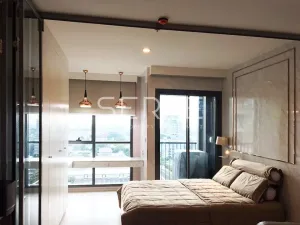 สตูดิโอ กั้นห้องเป็นสัดส่วน ชั้นสูง 20+ เดินทางสะดวก ทำเลดี ติด BTS อนุสาวรีย์ชัยสมรภูมิ 100 ม. /ขาย