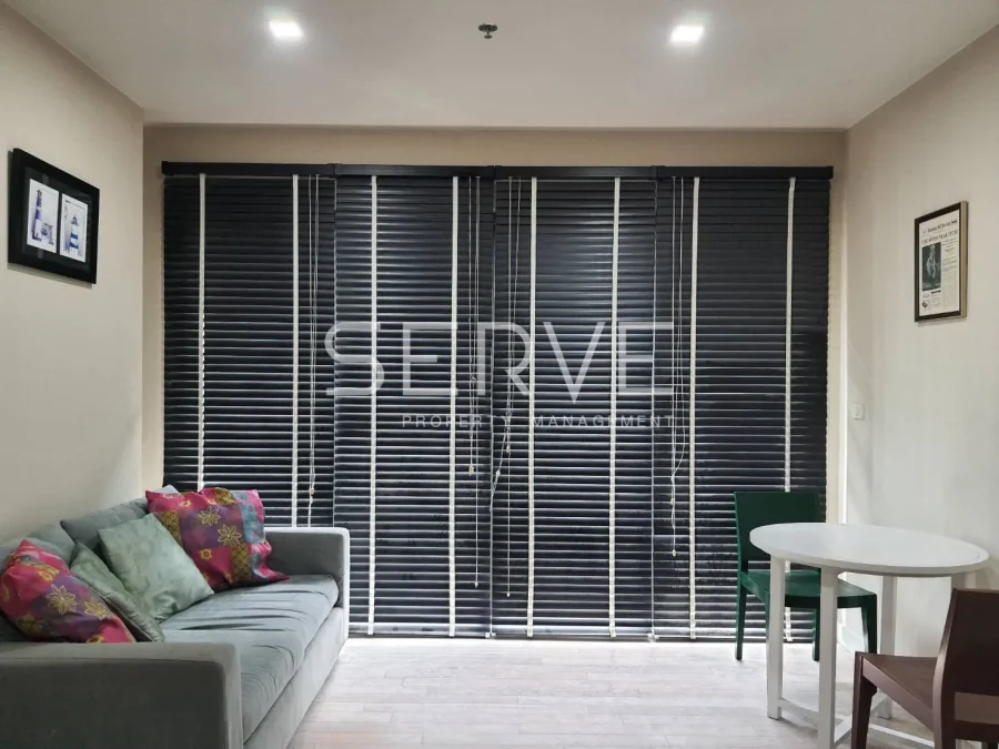 สตูดิโอ พร้อมอ่างอาบน้ำ เฟอร์ครบพร้อมอยู่ ทำเลดี มีรถรับ-ส่ง BTS ทองหล่อ 2.1 กม. / ให้เช่าคอนโด