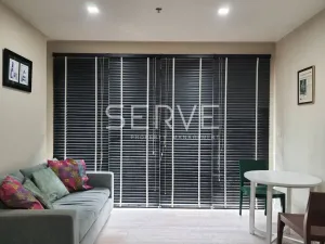 สตูดิโอ พร้อมอ่างอาบน้ำ เฟอร์ครบพร้อมอยู่ ทำเลดี มีรถรับ-ส่ง BTS ทองหล่อ 2.1 กม. / ให้เช่าคอนโด