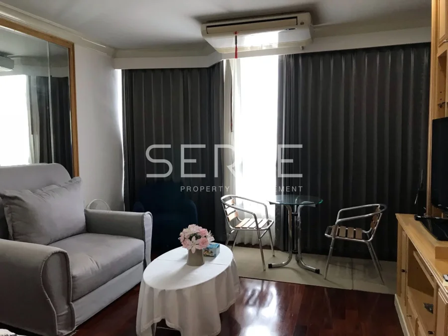 1 นอน 42 ตร.ม ชั้นสูง 15+ ทำเลดีๆ สะดวกสบายคอนโดใกล้ BTS ชิดลม 290 ม. และห้างหรู /ให้เช่าและขายคอนโด