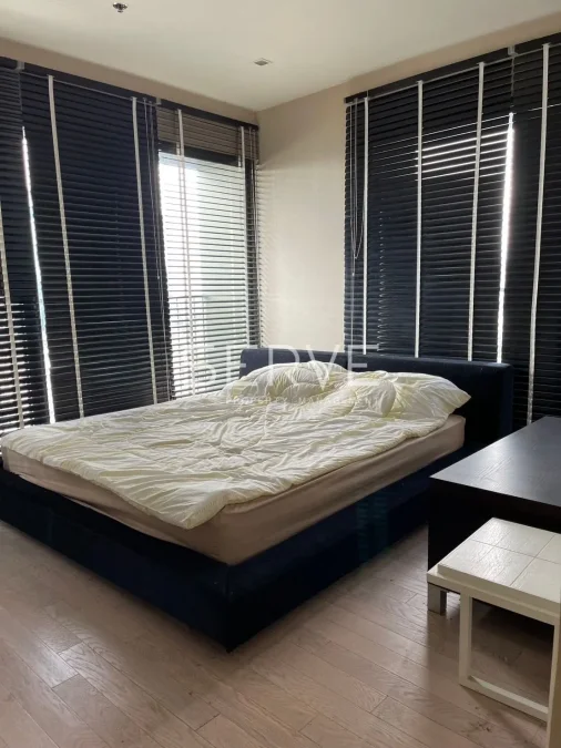 1 นอน มีอ่าง 61.57 ตร.ม ชั้นสูง 15+ ทำเลดี มีรถรับ ส่งไป BTS ทองหล่อ 2.1 กม. / ให้เช่าและขายคอนโด