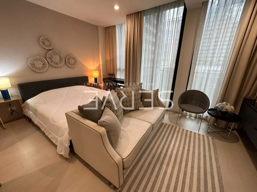 สตูดิโอ กั้นห้อง แต่งสวยมากสไตล์ Modern ห้องใหญ่ 58 ตร.ม. สุดยอดทำเล คอนโดเชื่อมต่อเข้า BTS เพลินจิต