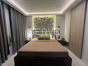 สตูดิโอ กั้นห้องเป็นสัดส่วน กว้างอยู่สบาย แต่งสวย บนทำเลดีๆ คอนโดเชื่อมต่อเข้า BTS เพลินจิต