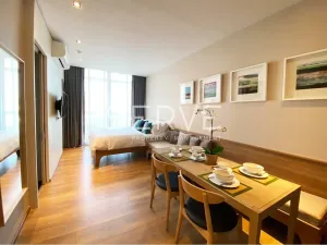 ราคาดีที่สุด ! สตูดิโอ ห้องสวย วิวสวนเขียวสบายตา สะดวกสบายคอนโด ใกล้ BTS พร้อมพงษ์ 650 ม. มีรถรับส่ง