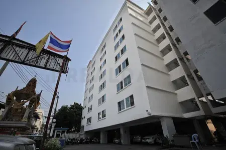 Ruensap Condominium