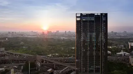 THE CREST PARK RESIDENCES