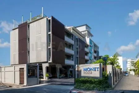 Monet House